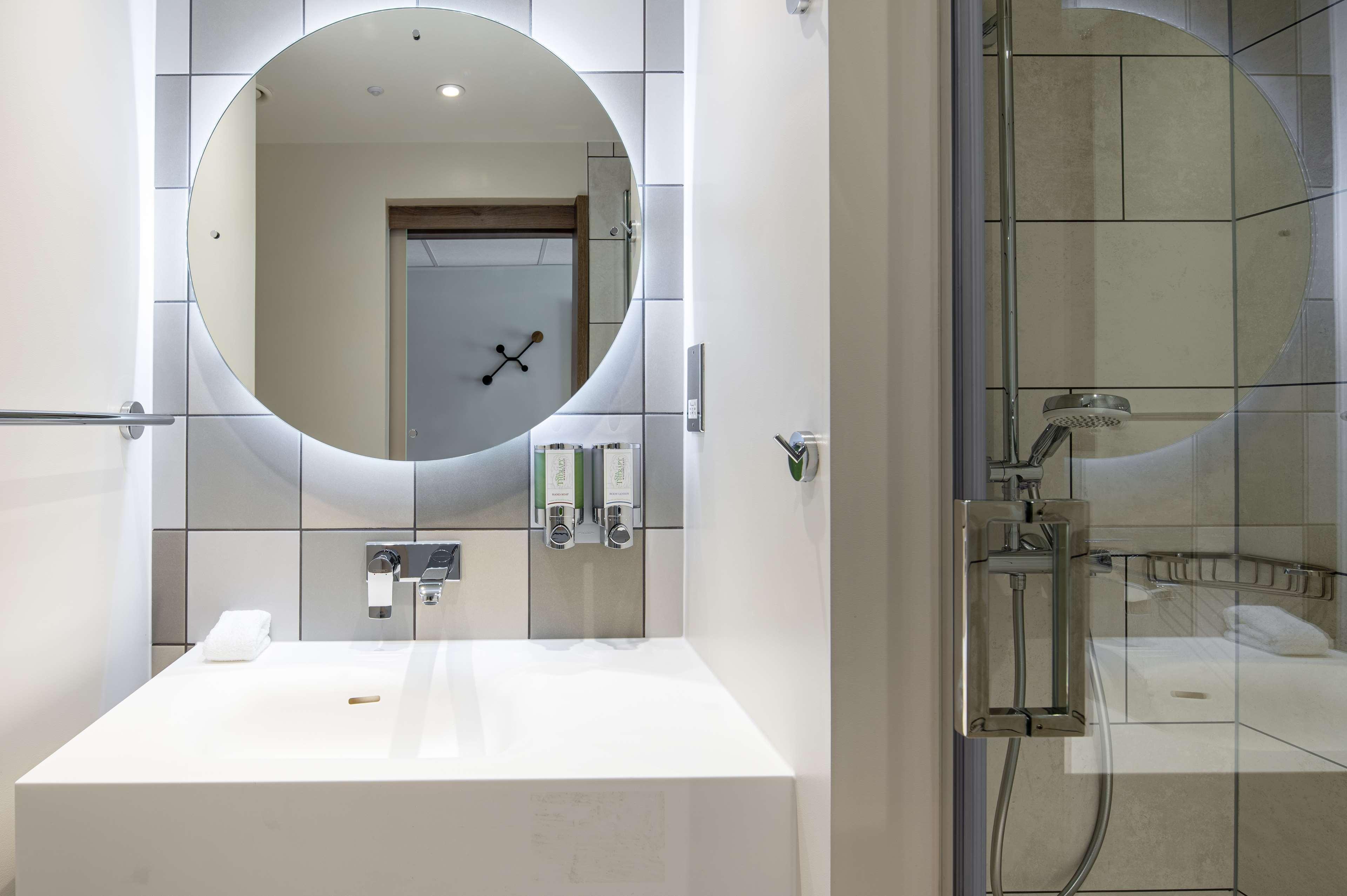 Hampton By Hilton High Wycombe Hotell Eksteriør bilde