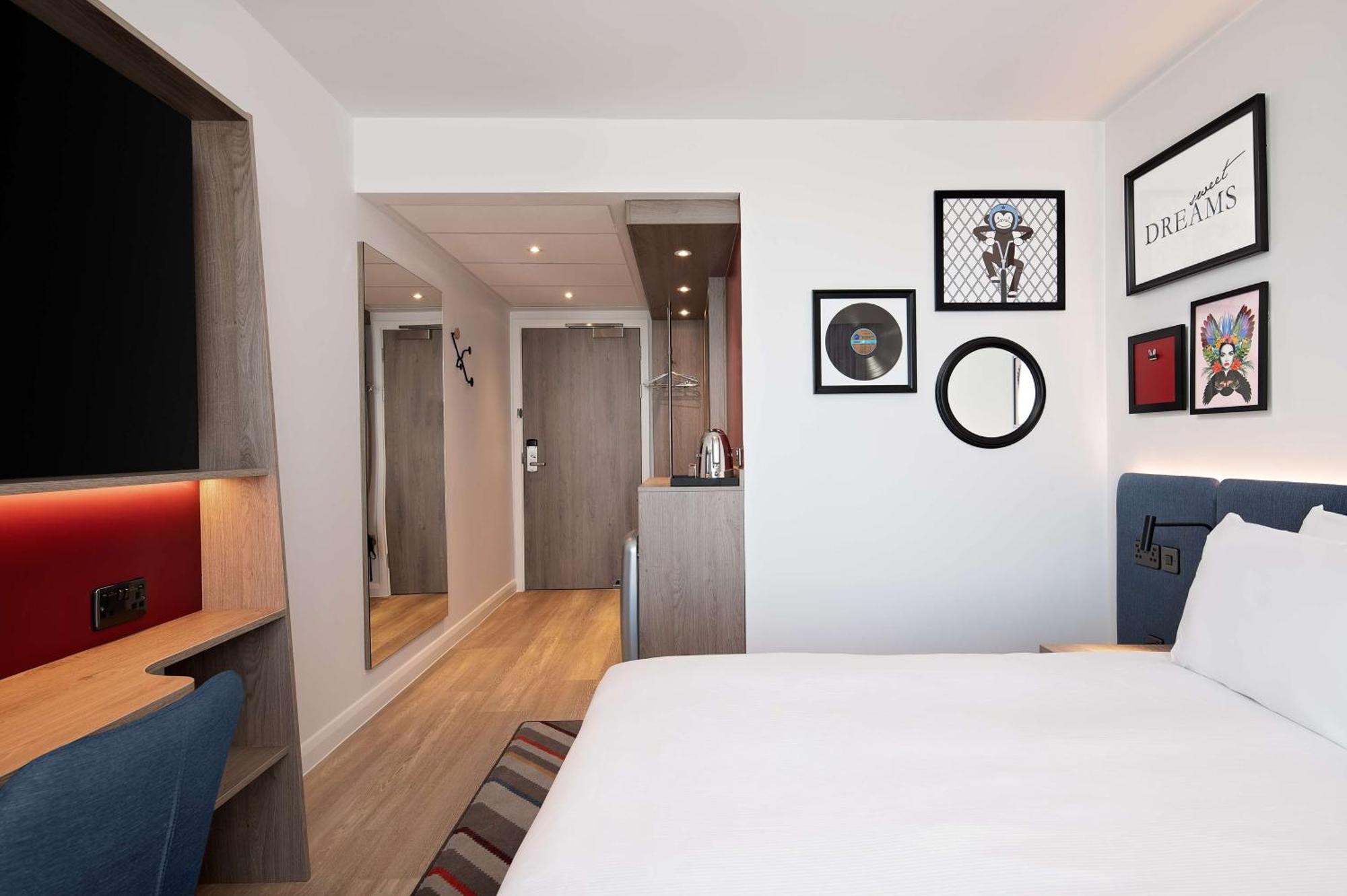 Hampton By Hilton High Wycombe Hotell Eksteriør bilde