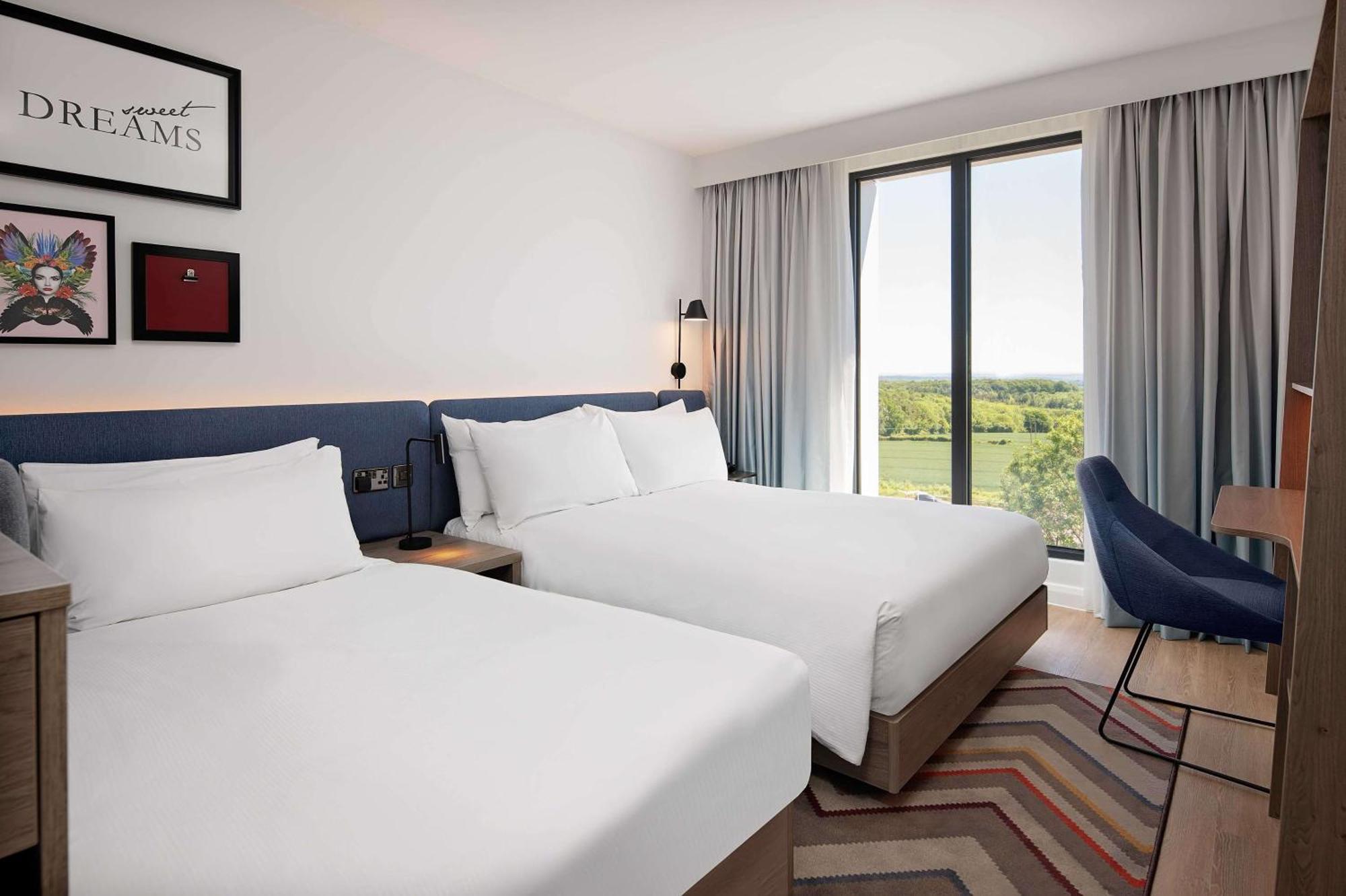 Hampton By Hilton High Wycombe Hotell Eksteriør bilde