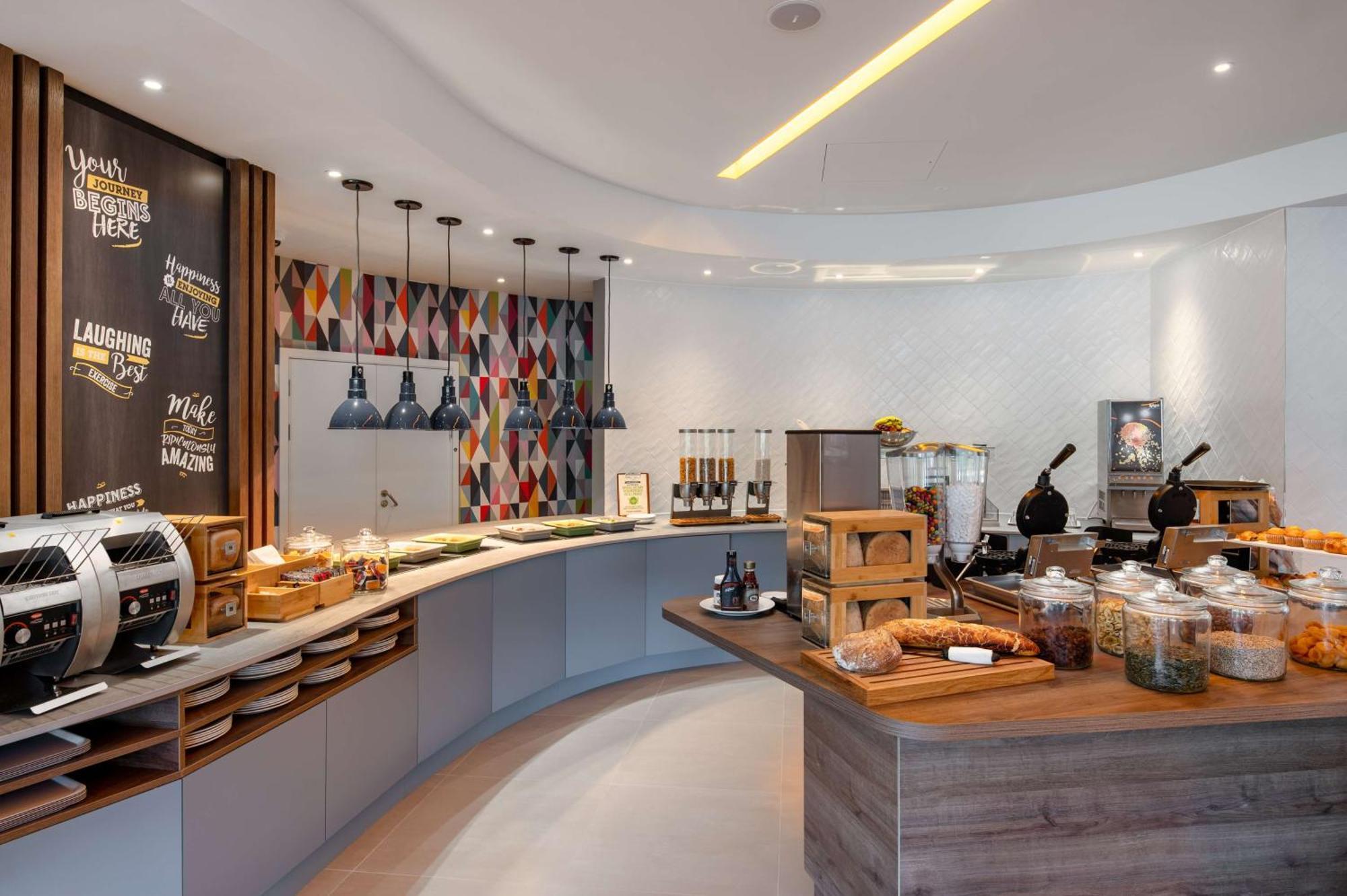 Hampton By Hilton High Wycombe Hotell Eksteriør bilde