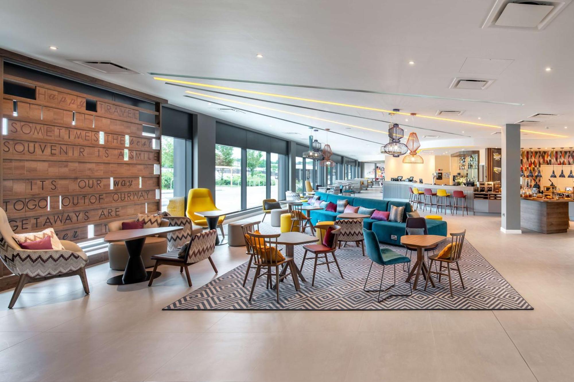Hampton By Hilton High Wycombe Hotell Eksteriør bilde